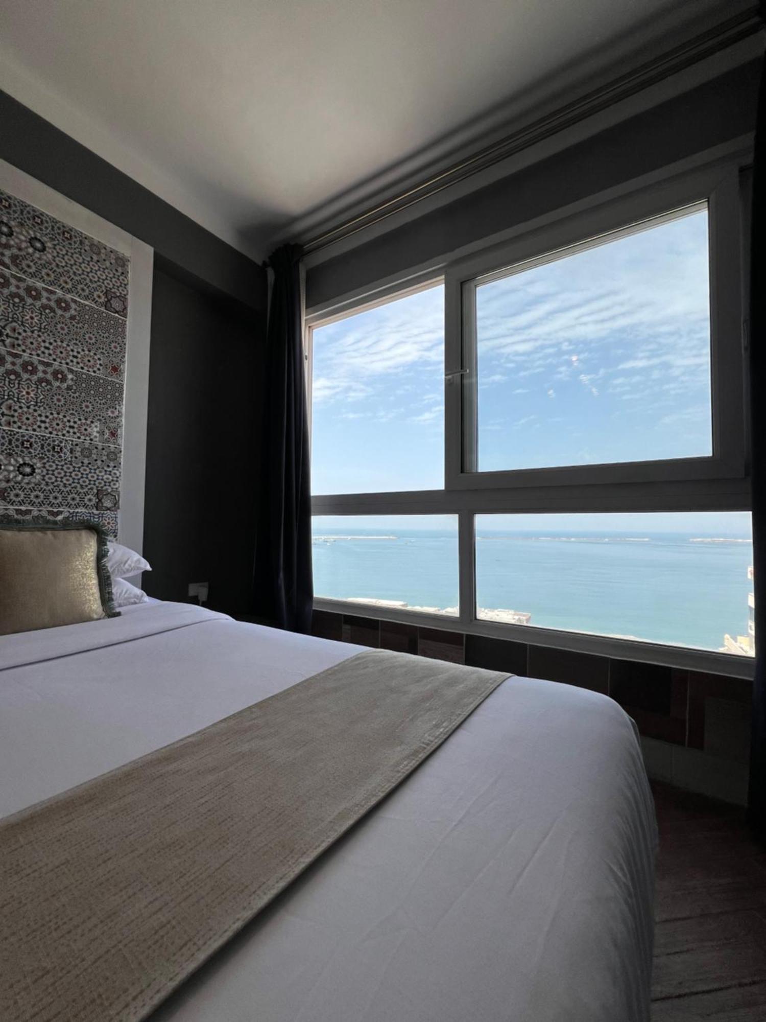 Downtown Sea View Suites Alexandrie Exteriér fotografie