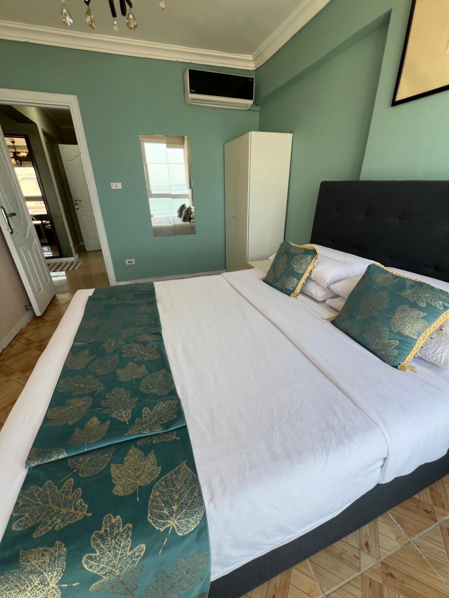 Downtown Sea View Suites Alexandrie Exteriér fotografie